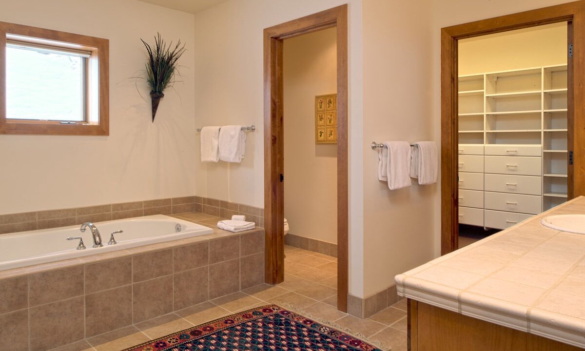 Photo of Bathroom in Granite Ridge