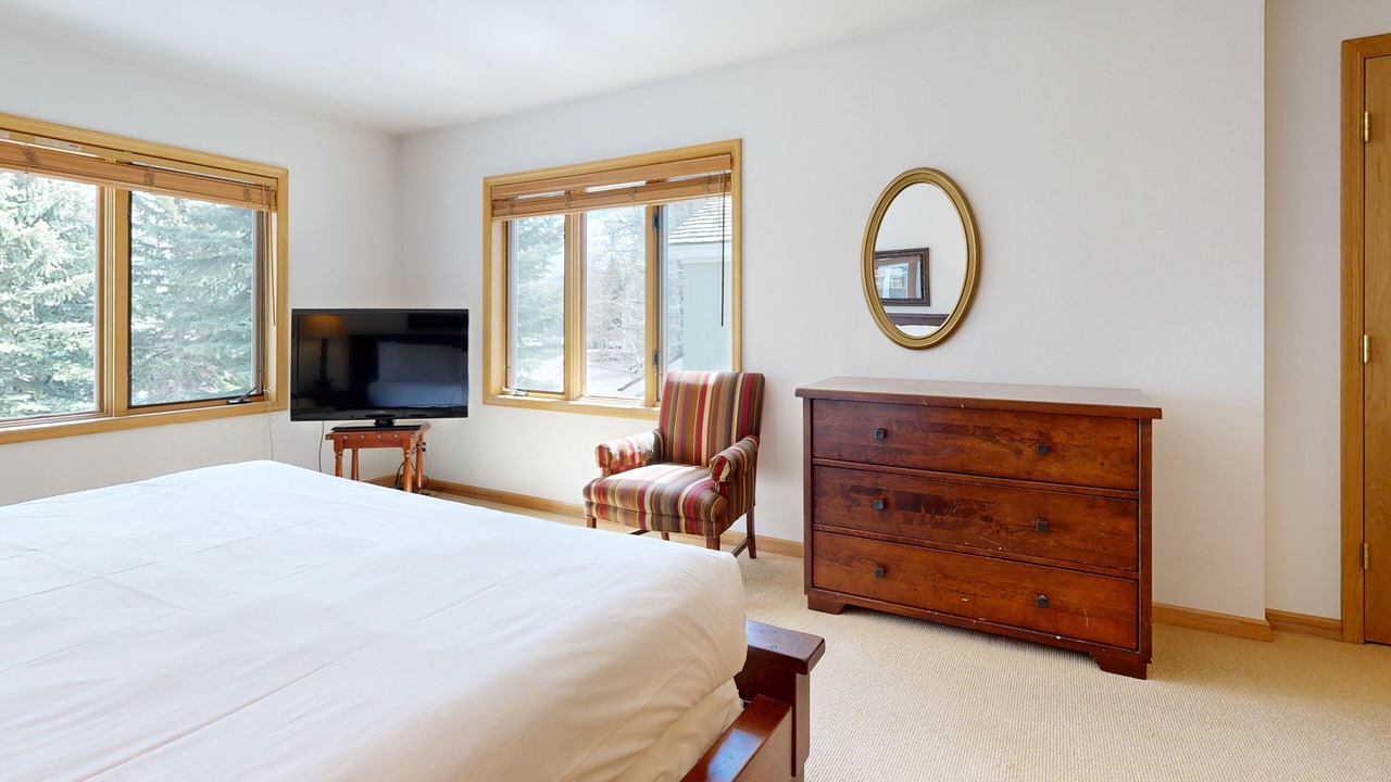 Photo of Bedroom in Teton Pines