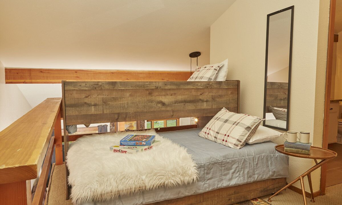 Photo of Bedroom in Teton Pines