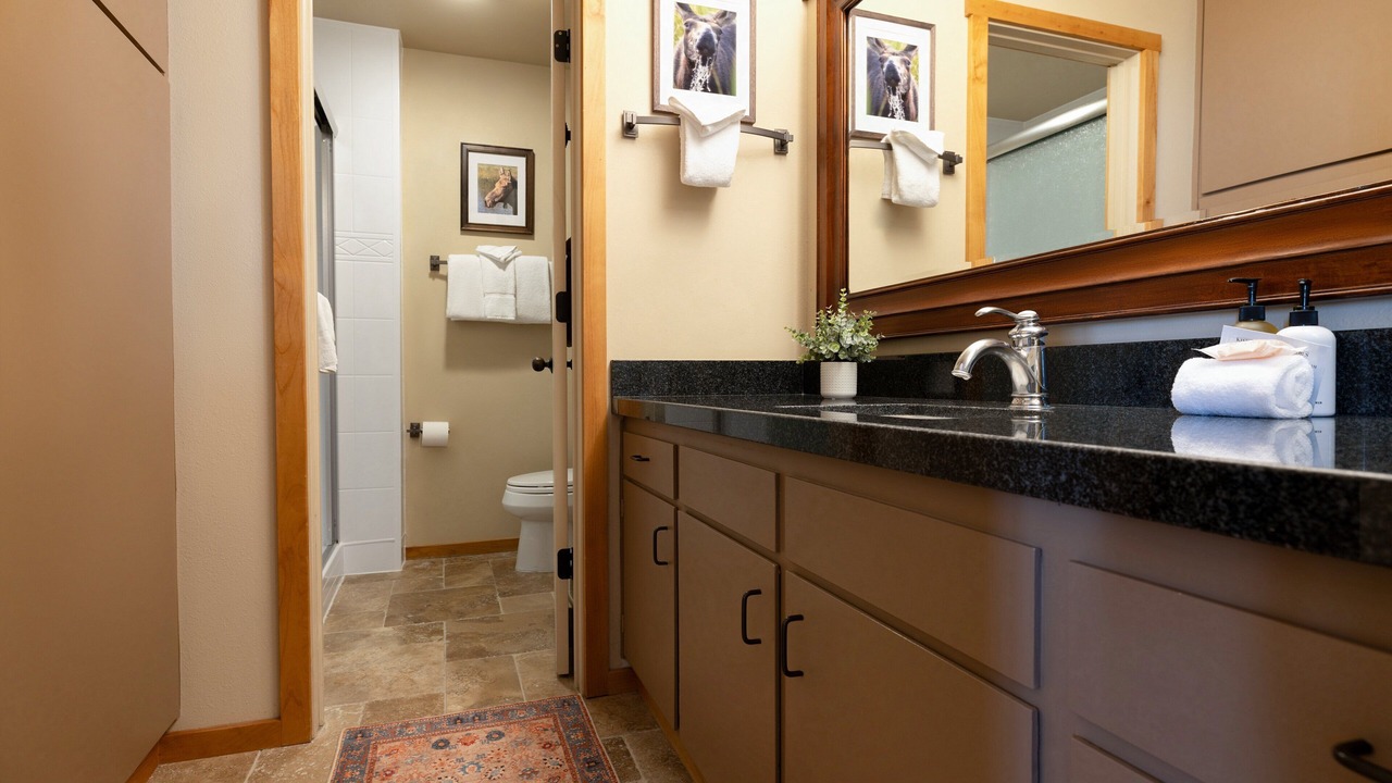 Photo of Bathroom in Teton Pines