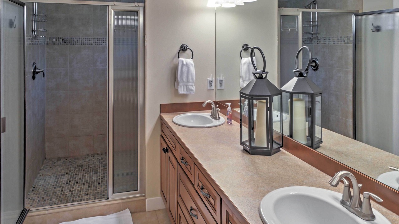 Photo of Bathroom in Wapato Point