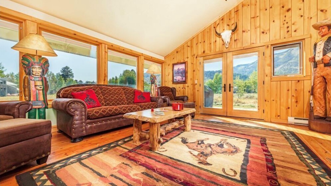 Photo of Bedroom in Moose Wilson Road