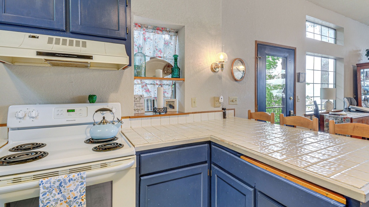 Photo of Kitchen in Rollingbay