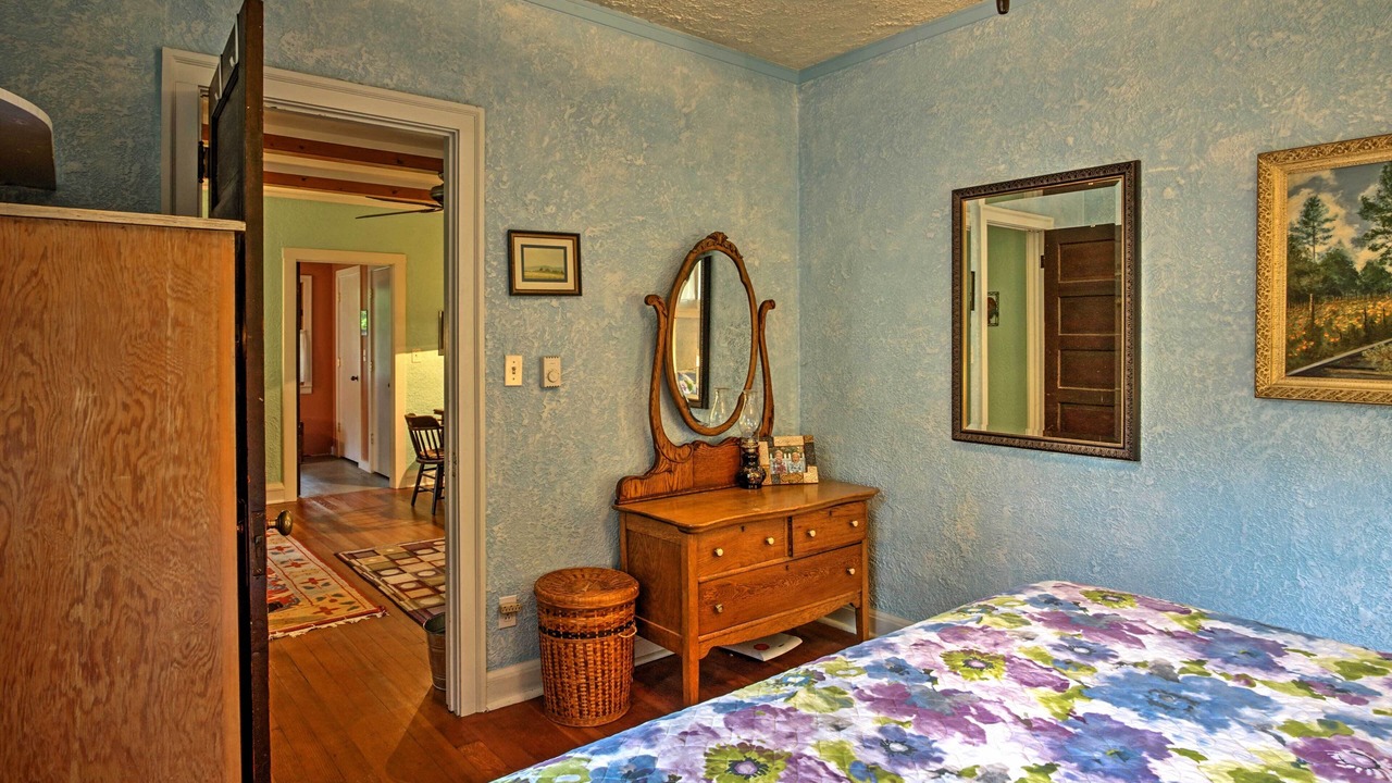 Photo of Bedroom in Harbert