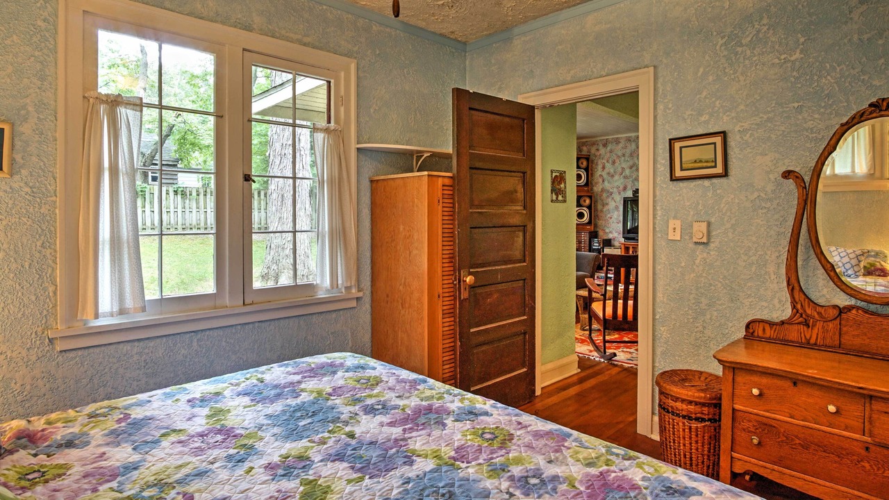 Photo of Bedroom in Harbert