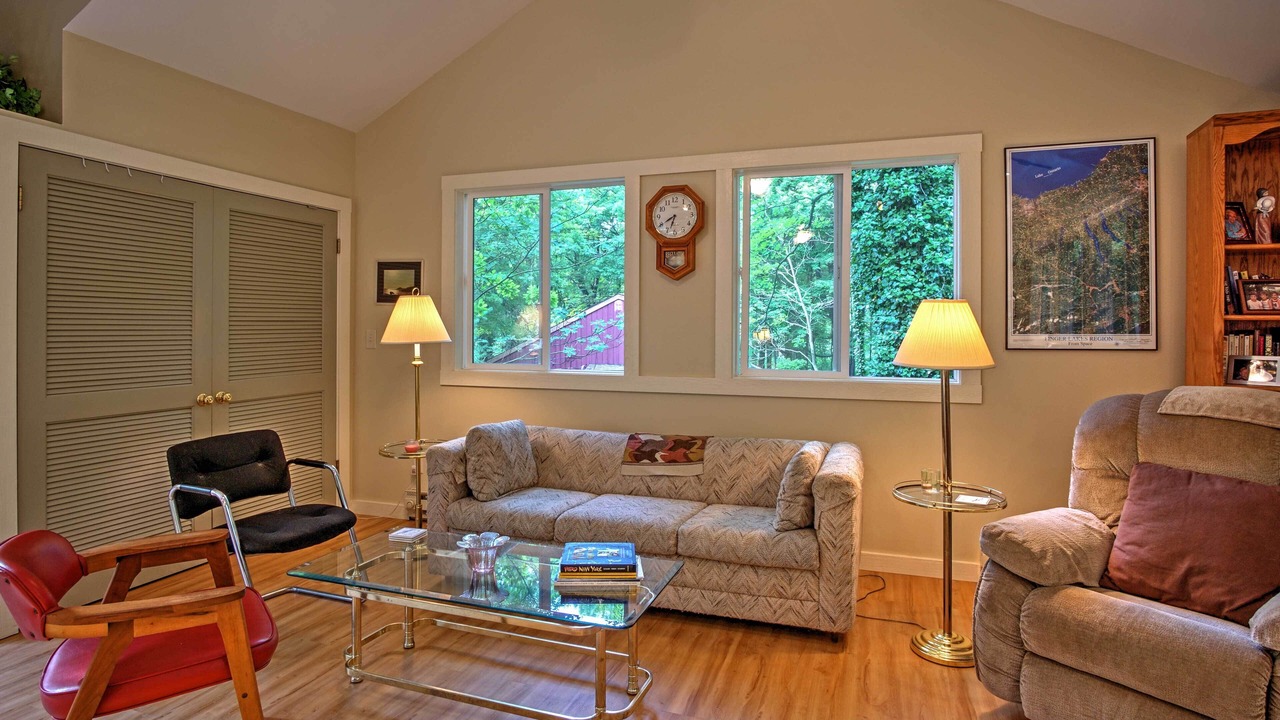 Photo of Livingroom in Harbert