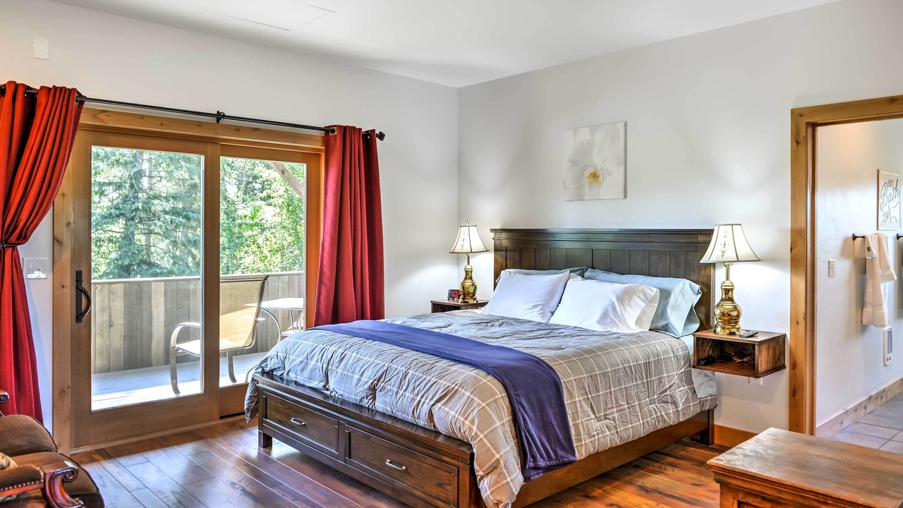 Photo of Bedroom in Columbia Falls