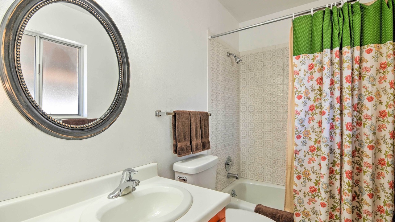 Photo of Bathroom in Tropic