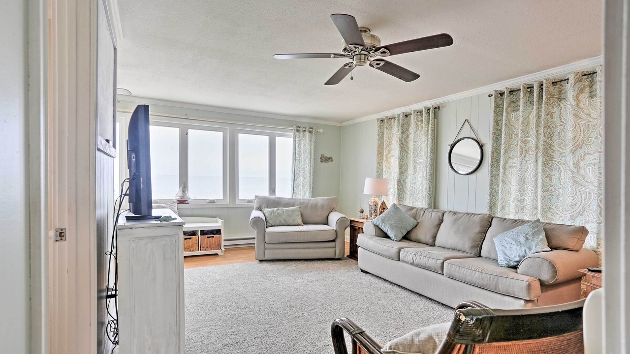 Photo of Livingroom in Oak Harbor