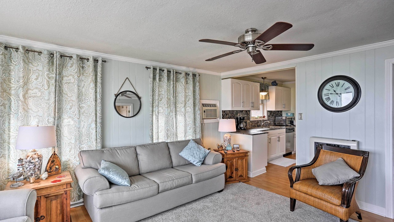 Photo of Livingroom in Oak Harbor