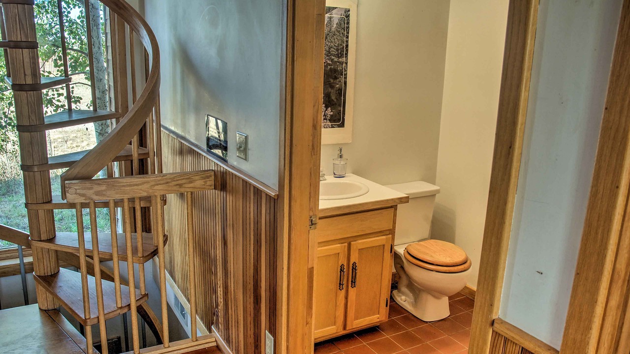 Photo of Bathroom in Shell