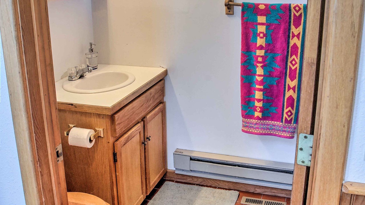 Photo of Bathroom in Shell