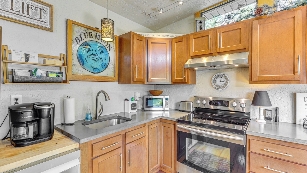 Photo of Kitchen in Lead