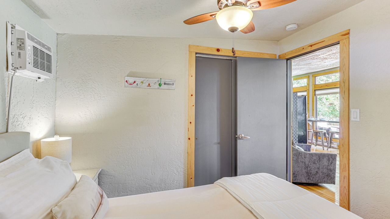 Photo of Bedroom in Lead