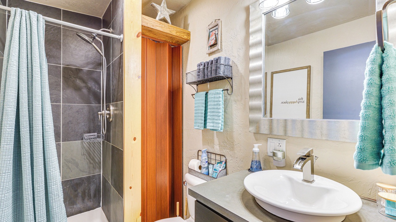 Photo of Bathroom in Lead