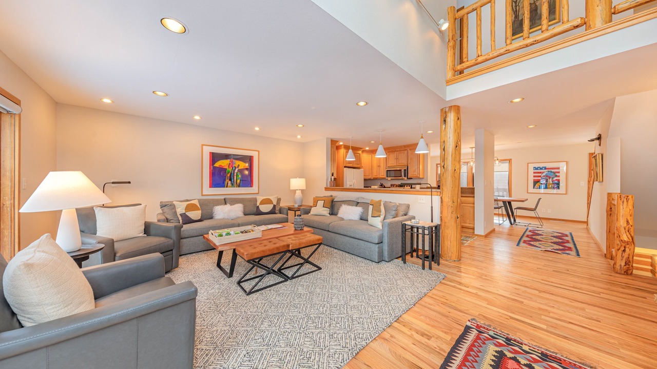 Photo of Livingroom in Teton Village