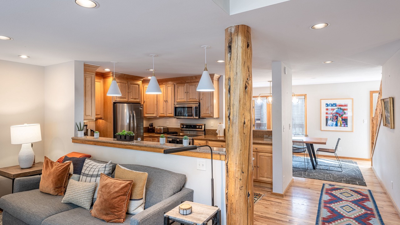Photo of Livingroom in Teton Village