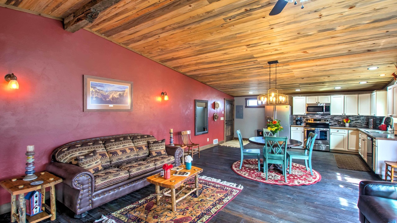 Photo of Livingroom in Livingston