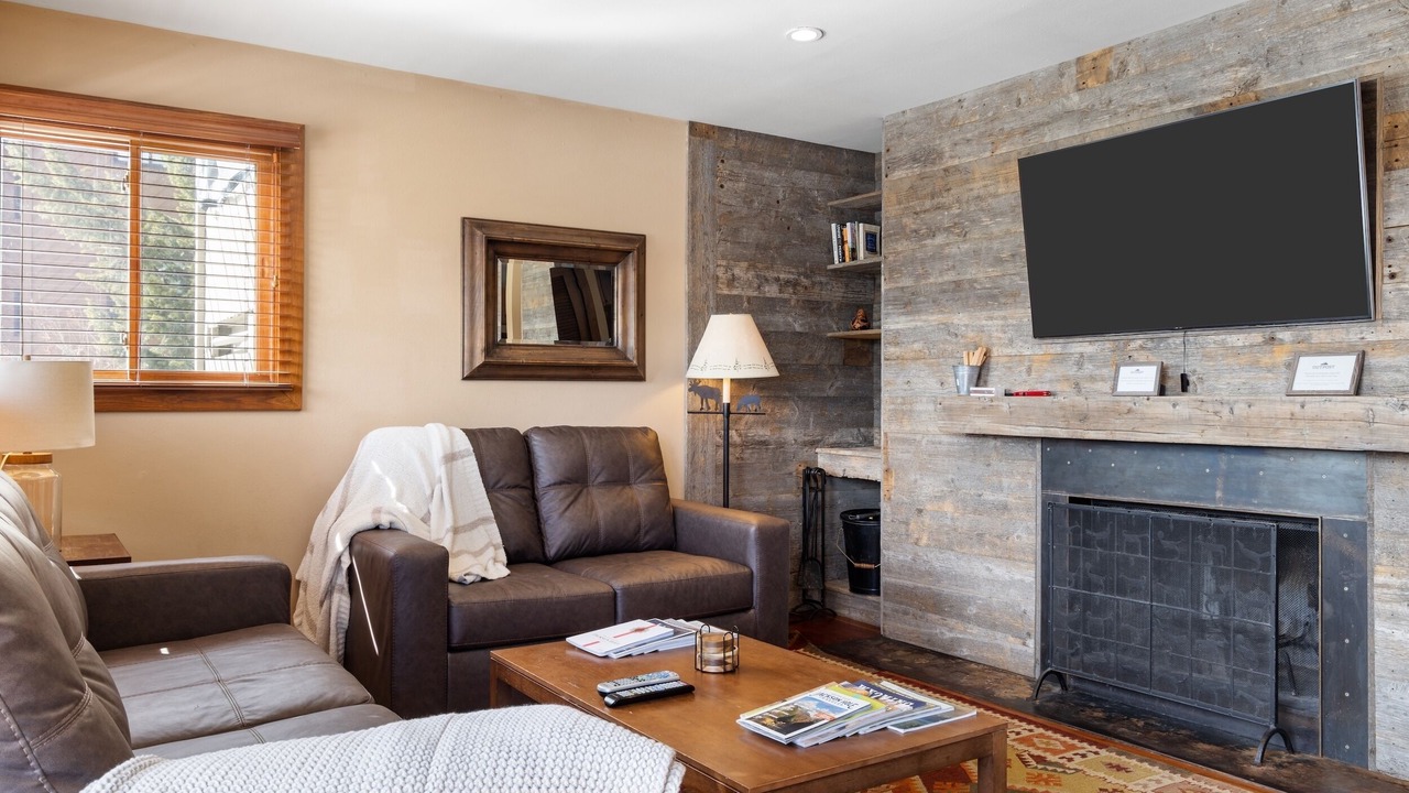 Photo of Livingroom in Teton Village