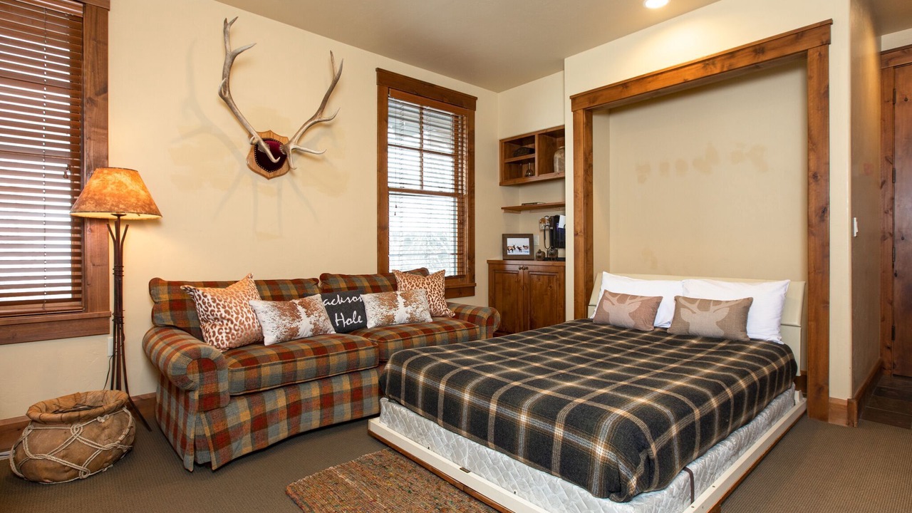 Photo of Bedroom in Jackson