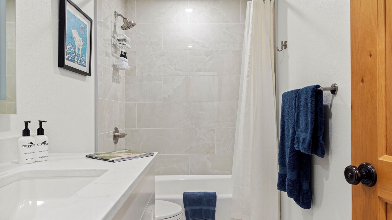Photo of Bathroom in Teton Pines