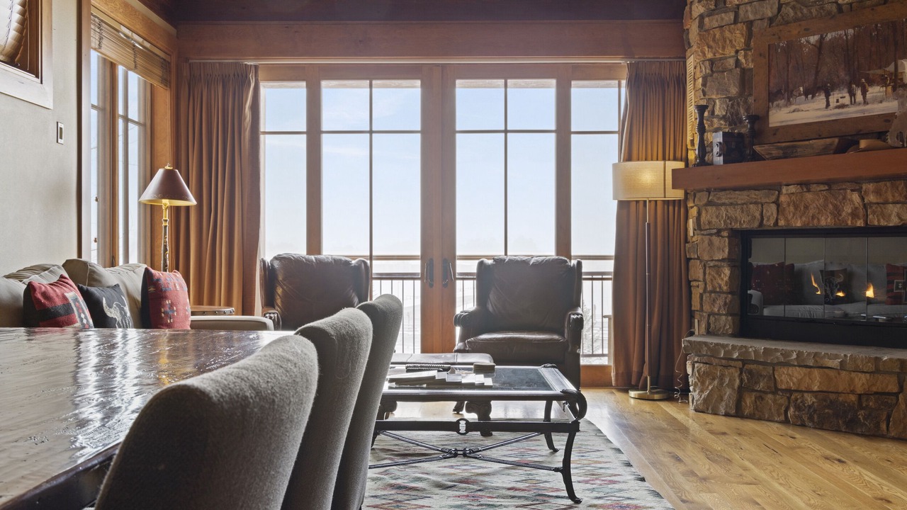 Photo of Livingroom in Teton Village