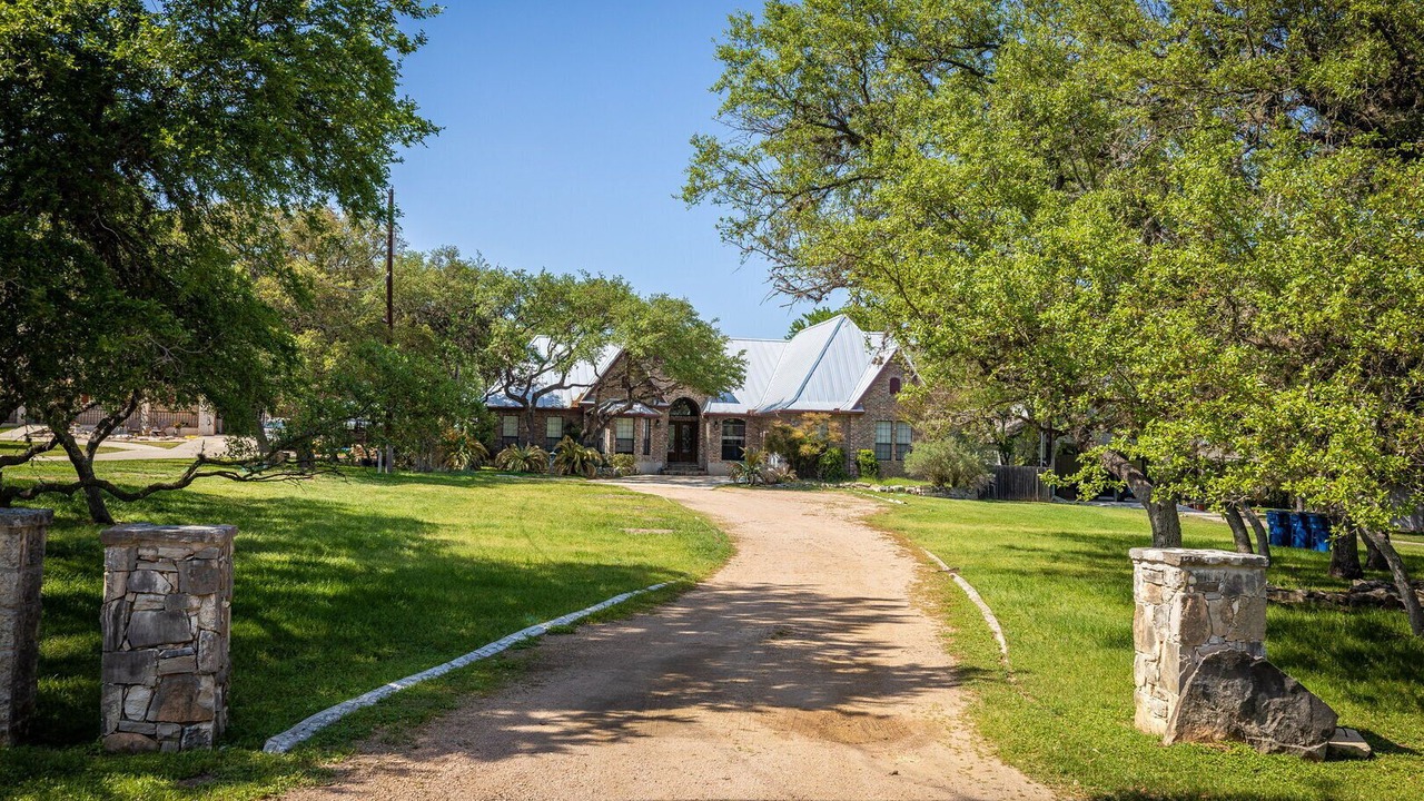 Photo of Others in Gruene