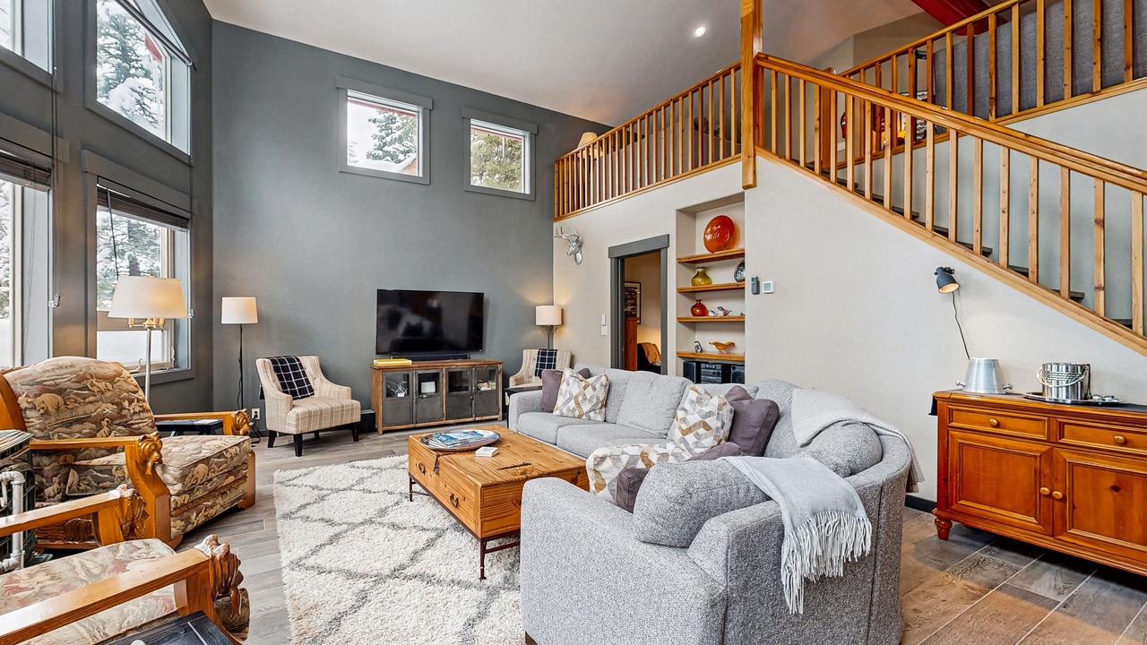 Photo of Livingroom in McCall