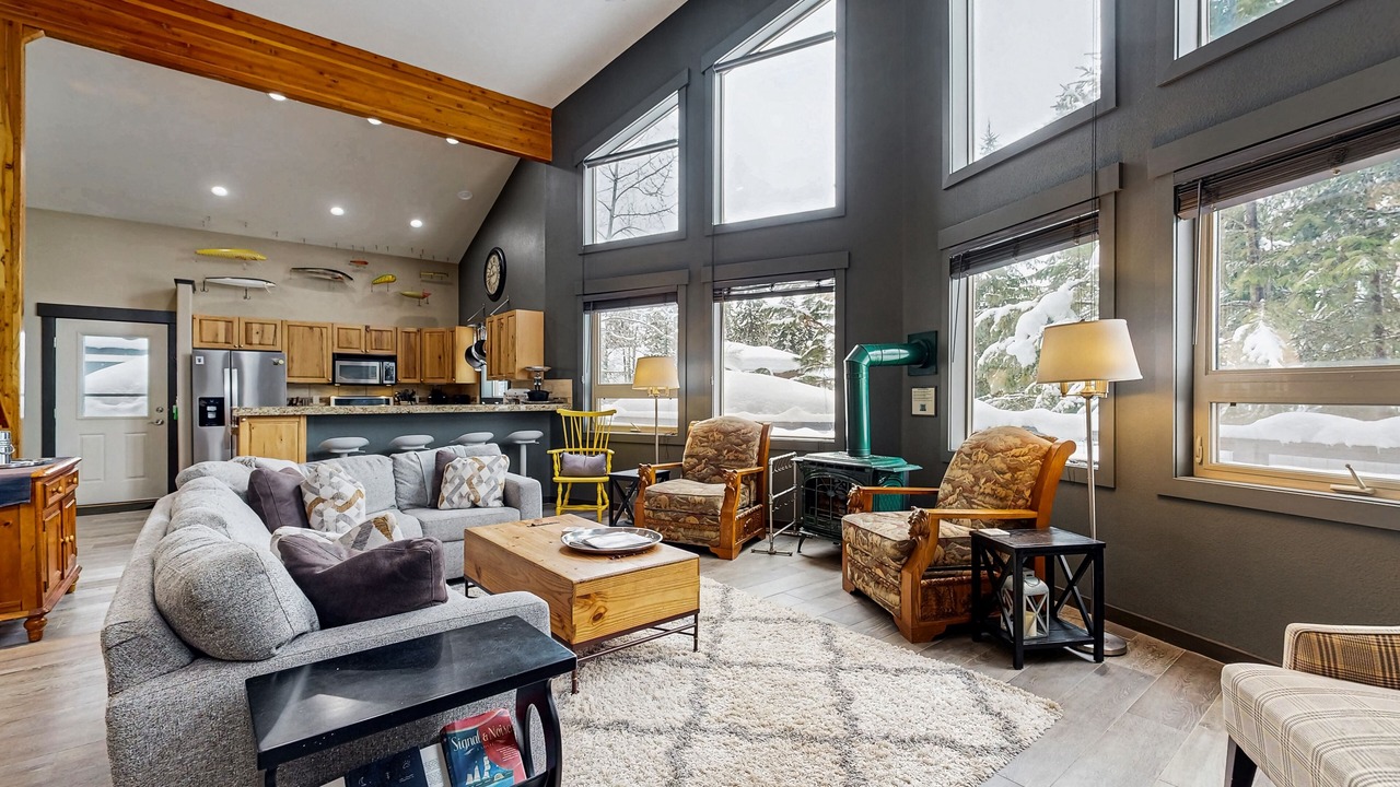 Photo of Livingroom in McCall