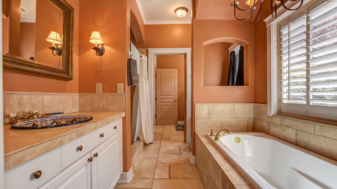 Photo of Bathroom in Nob Hill