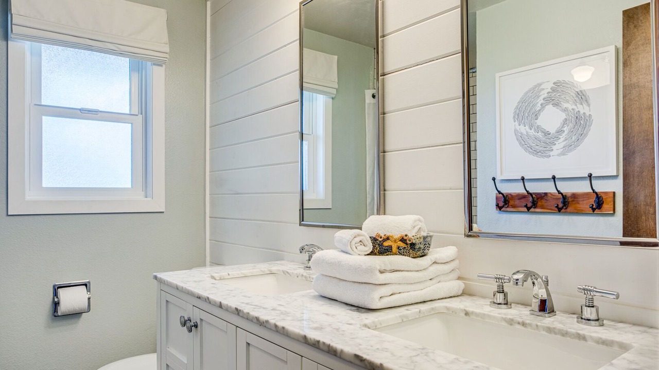 Photo of Bathroom in Sandpiper Village
