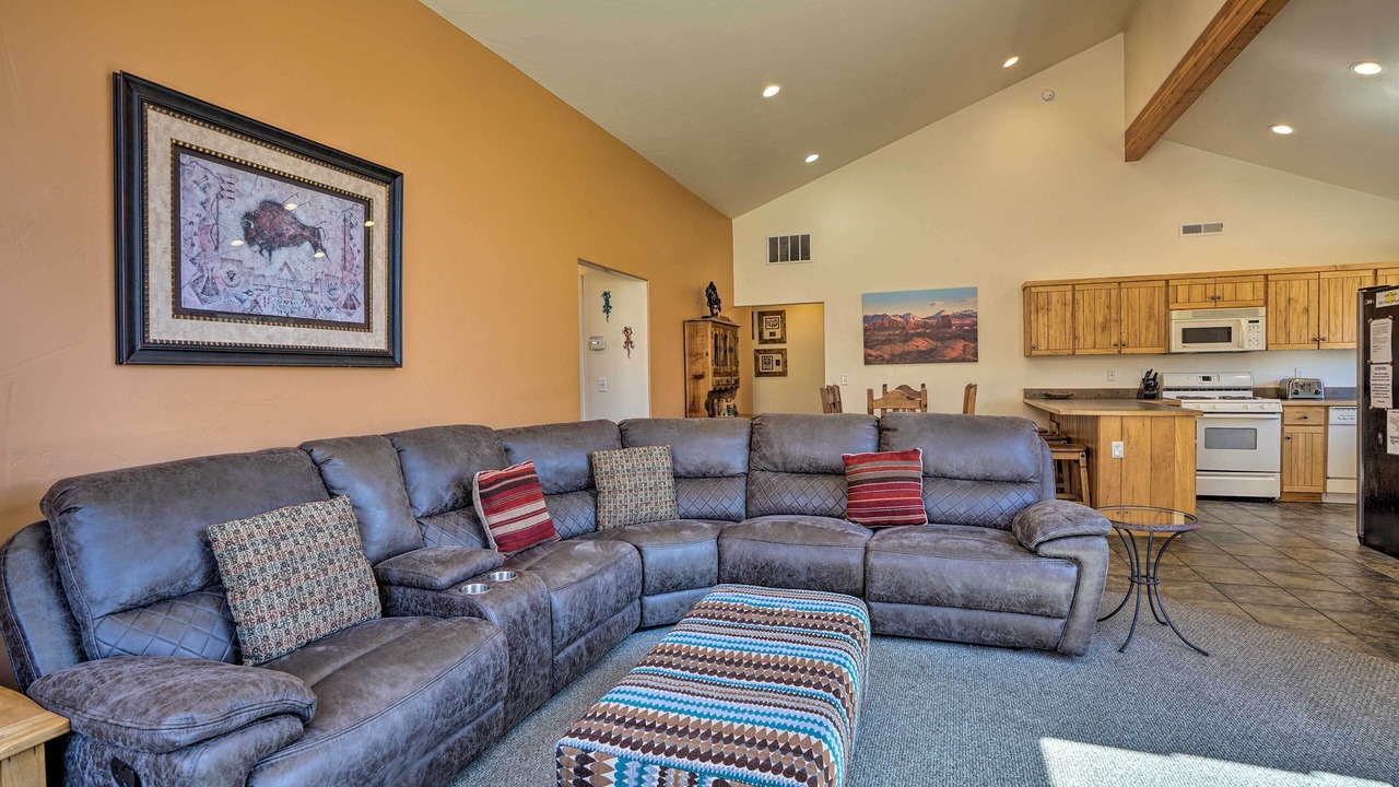 Photo of Livingroom in Moab South Valley