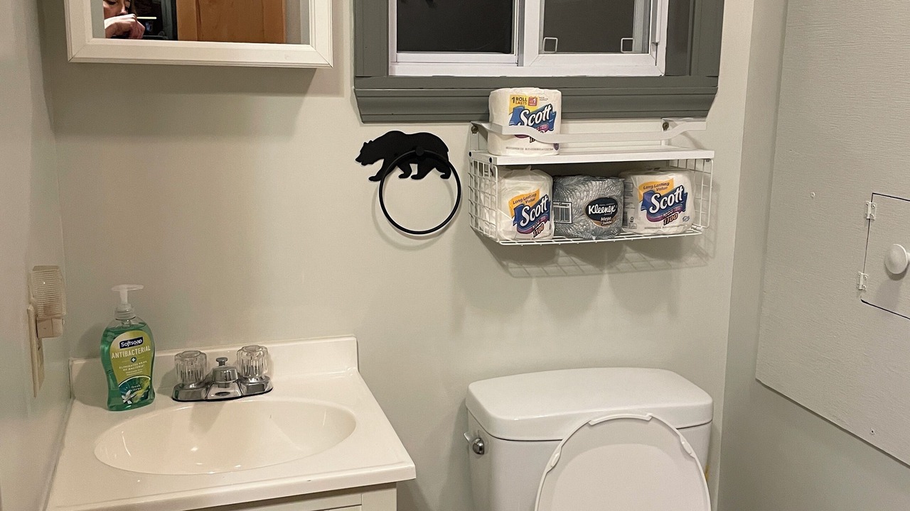 Photo of Bathroom in Warriors Mark
