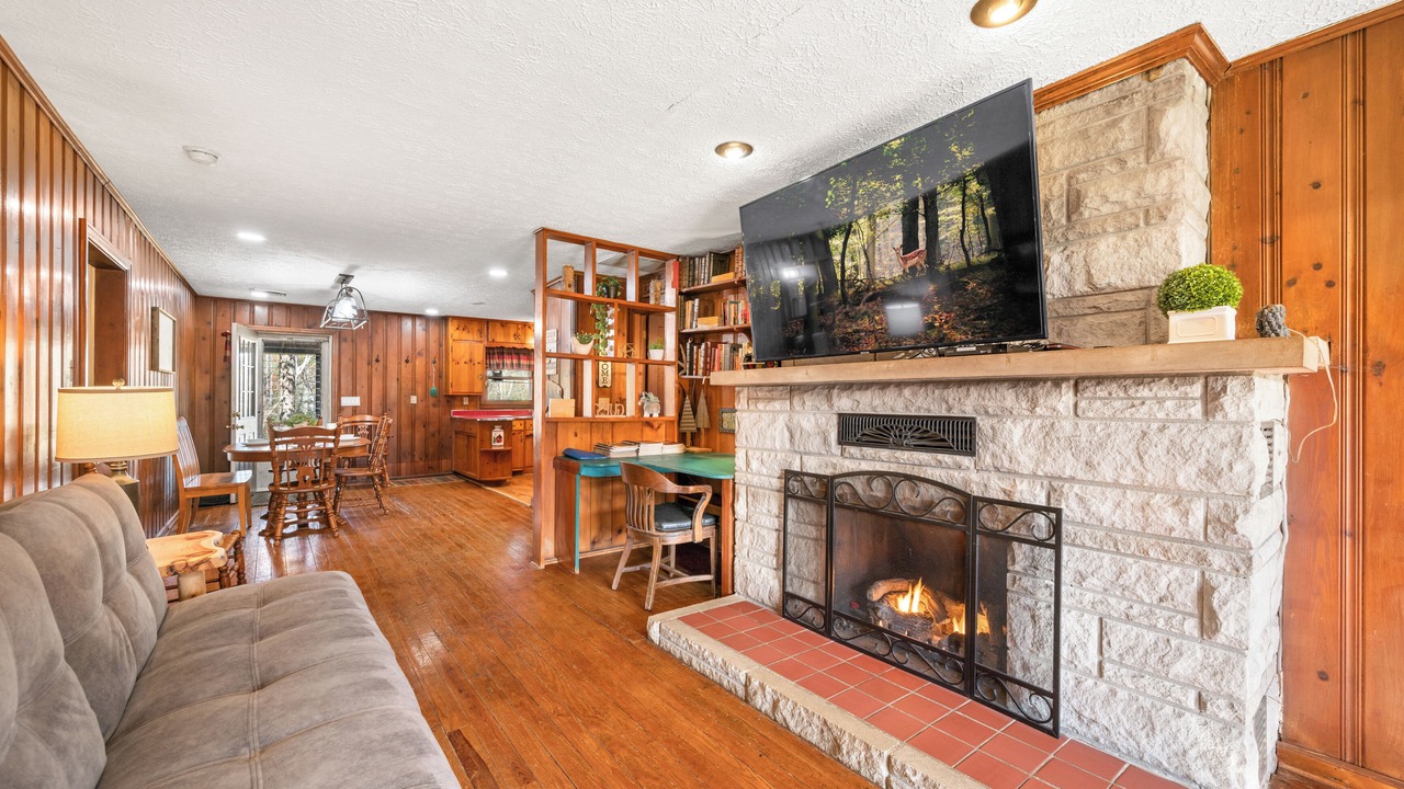Photo of Livingroom in Morgantown