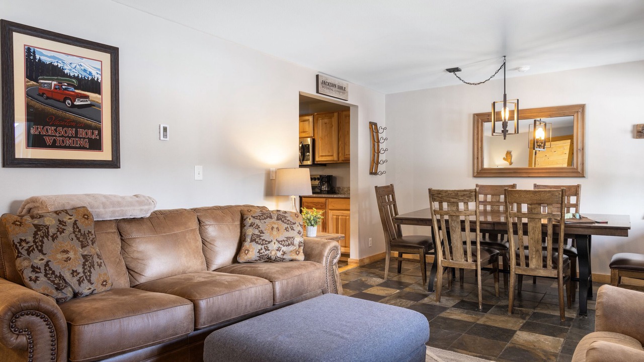 Photo of Livingroom in Teton Village