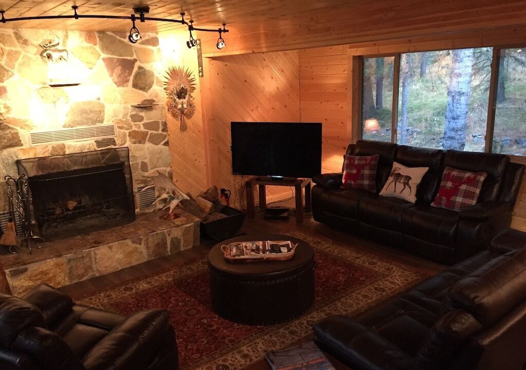 Photo of Bedroom in West Yellowstone