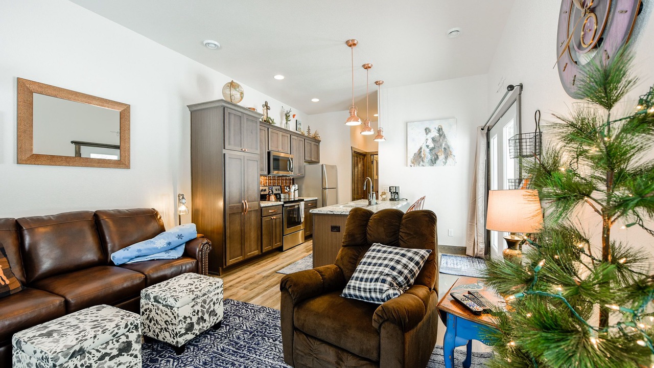 Photo of Livingroom in Cheyenne Crossing