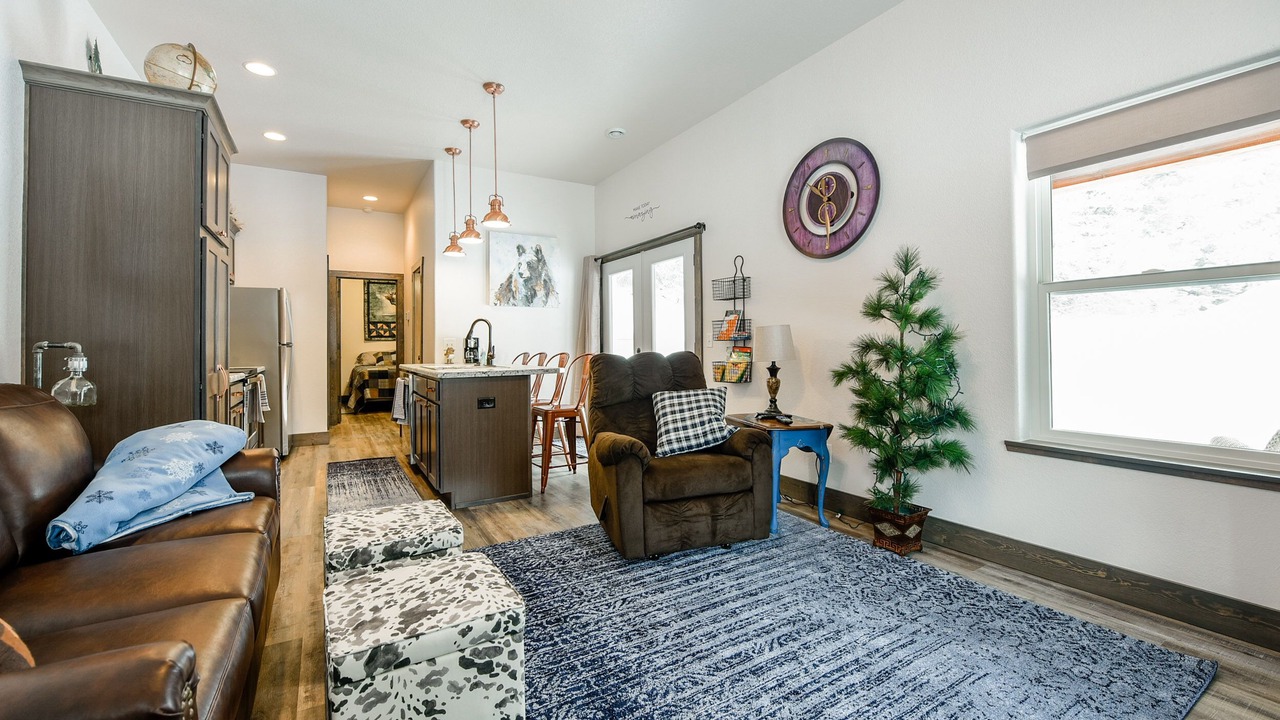 Photo of Livingroom in Cheyenne Crossing