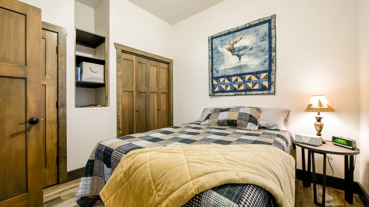 Photo of Bedroom in Cheyenne Crossing