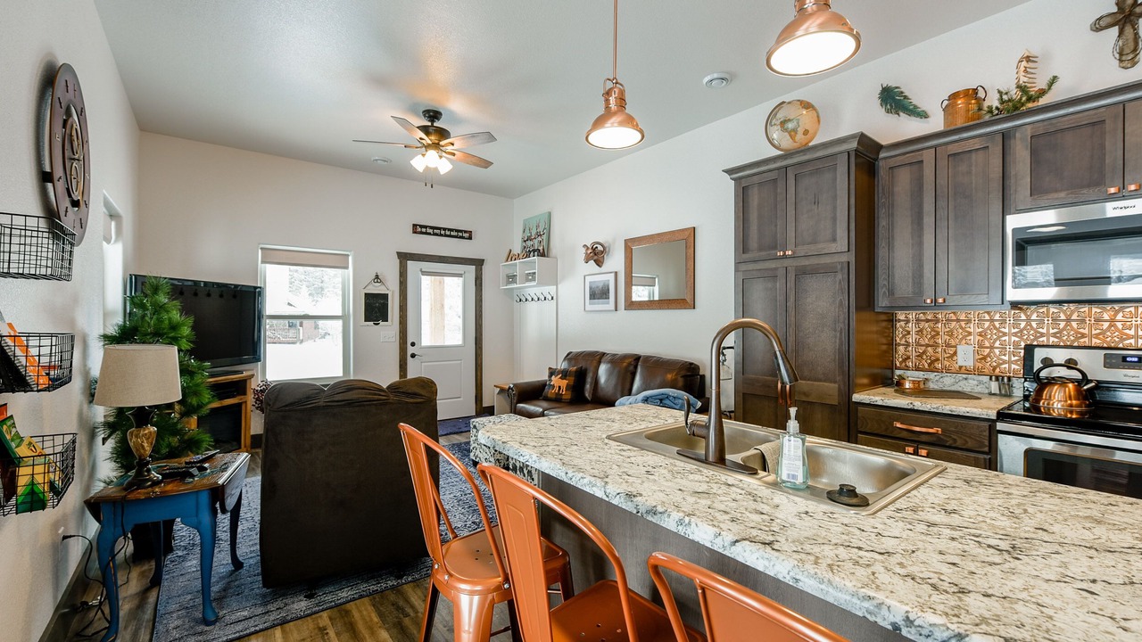 Photo of Livingroom in Cheyenne Crossing
