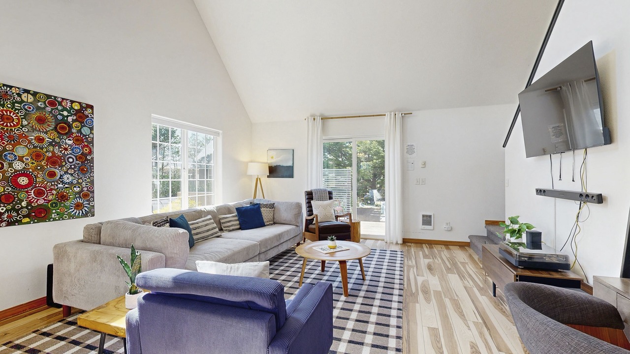 Photo of Livingroom in Rockaway Beach