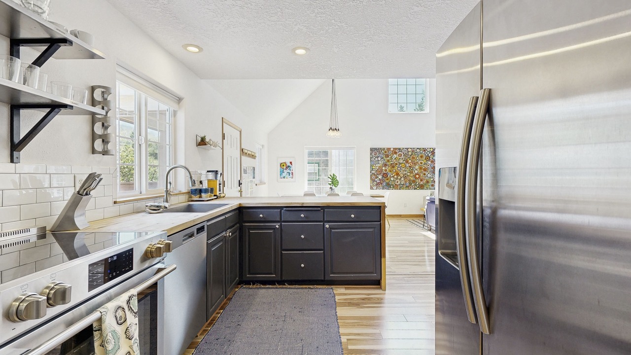 Photo of Kitchen in Rockaway Beach