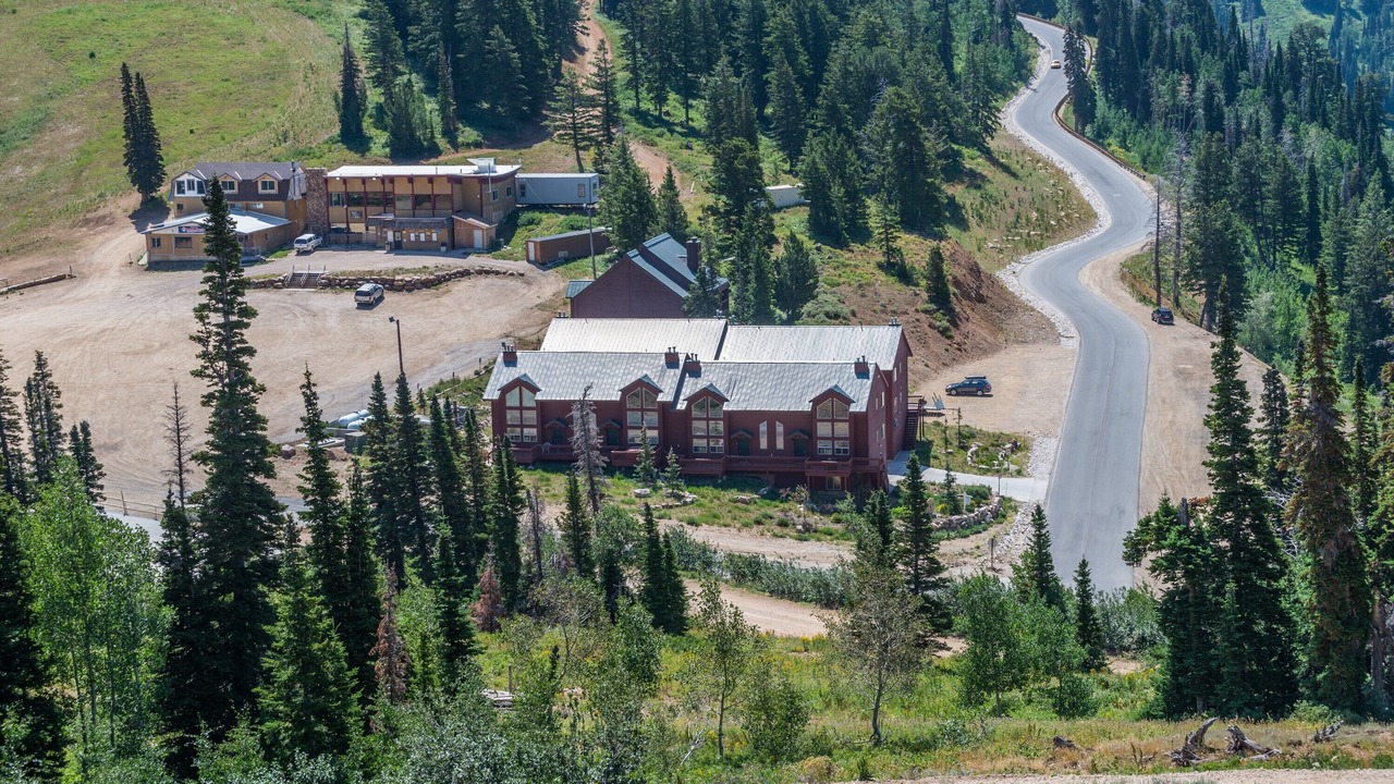 Photo of Others in Powder Mountain