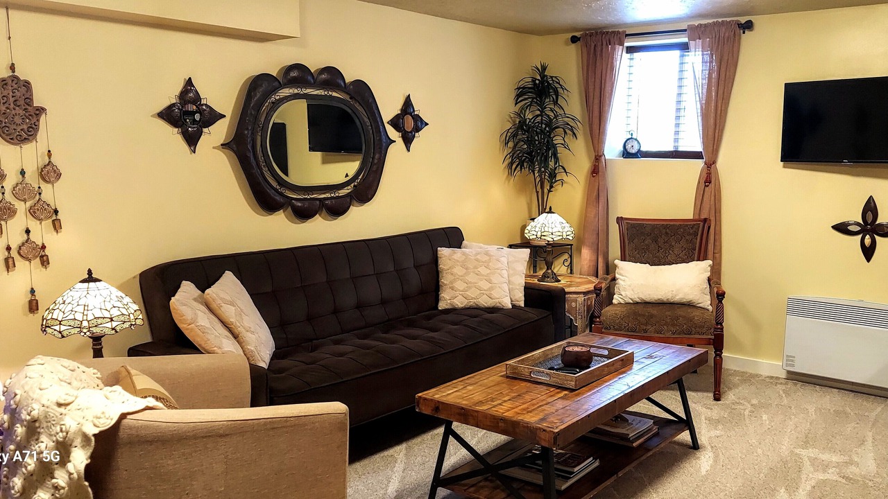 Photo of Livingroom in East Central