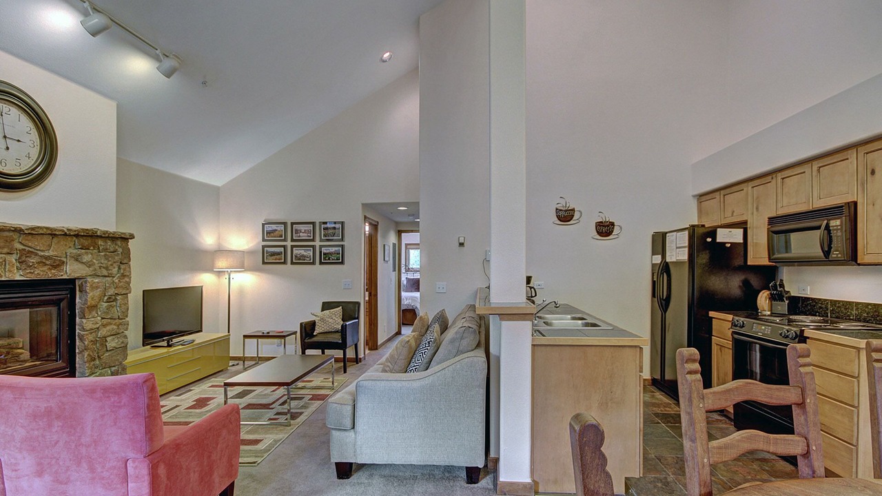 Photo of Livingroom in Four O'Clock