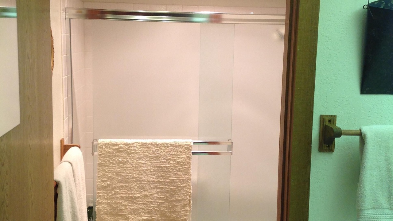 Photo of Bathroom in Elkhorn Village