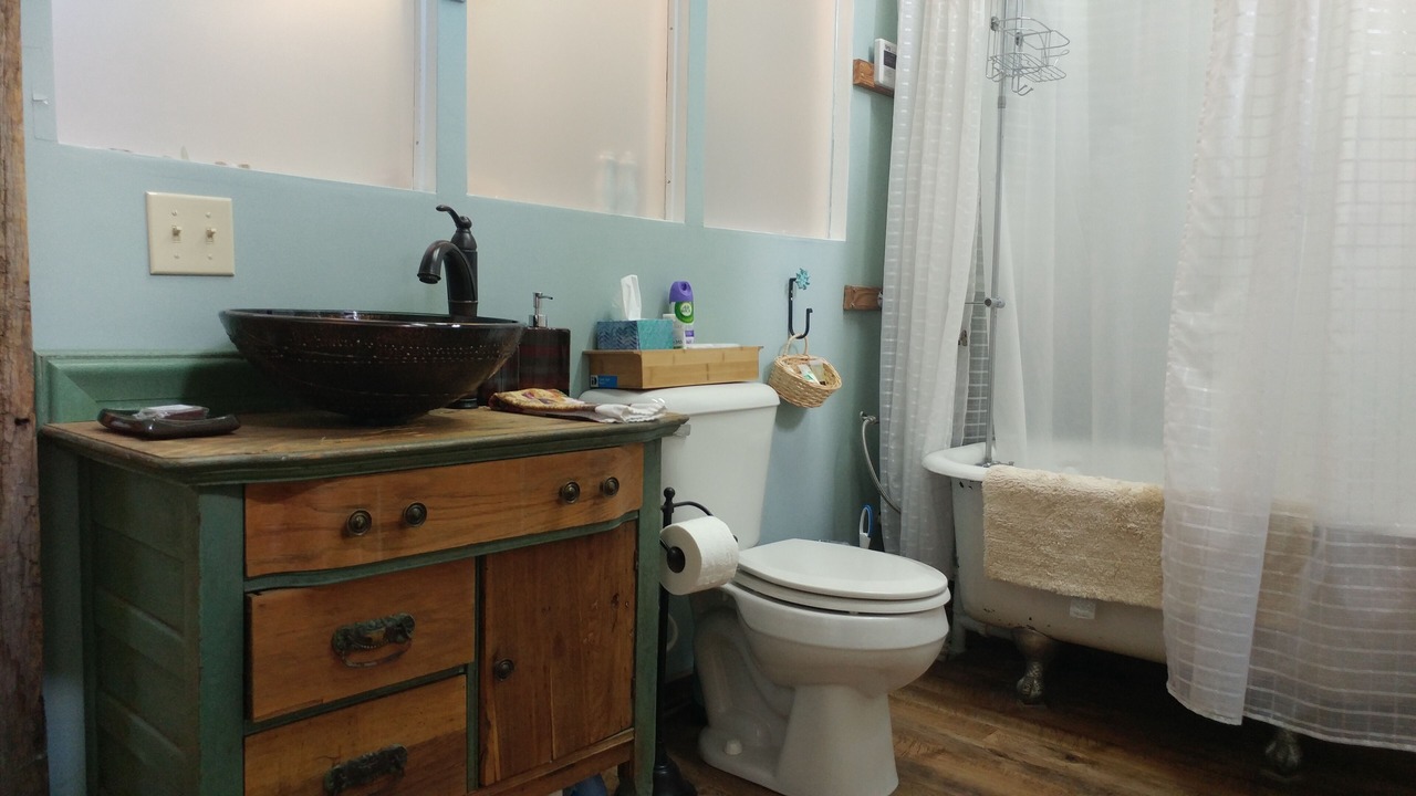 Photo of Bathroom in Hallsville