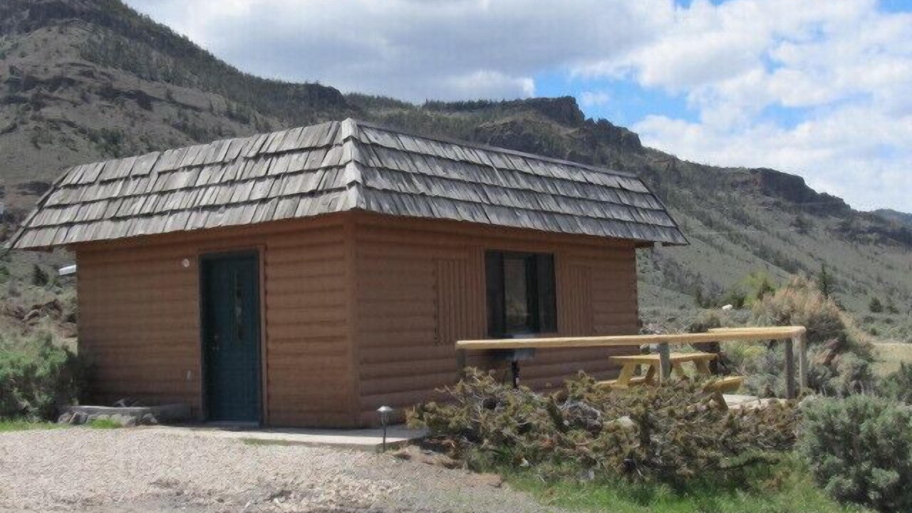 Photo of Outdoor in Wapiti