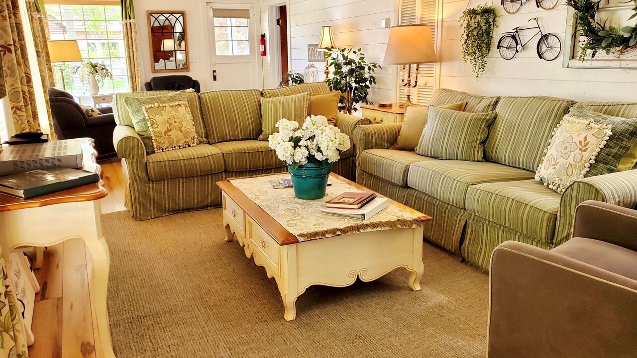 Photo of Livingroom in Sandpoint