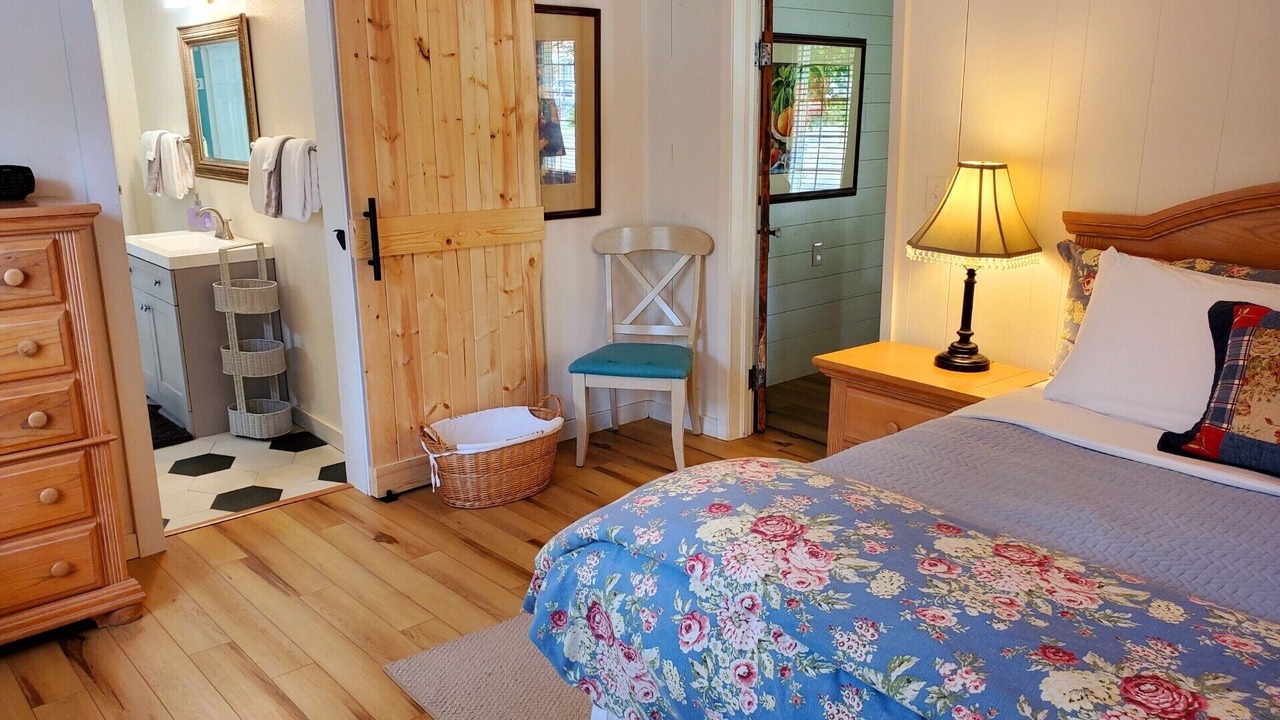 Photo of Bedroom in Sandpoint